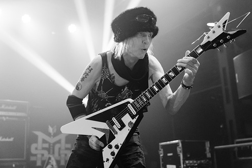 Le guitariste Michael Schenker